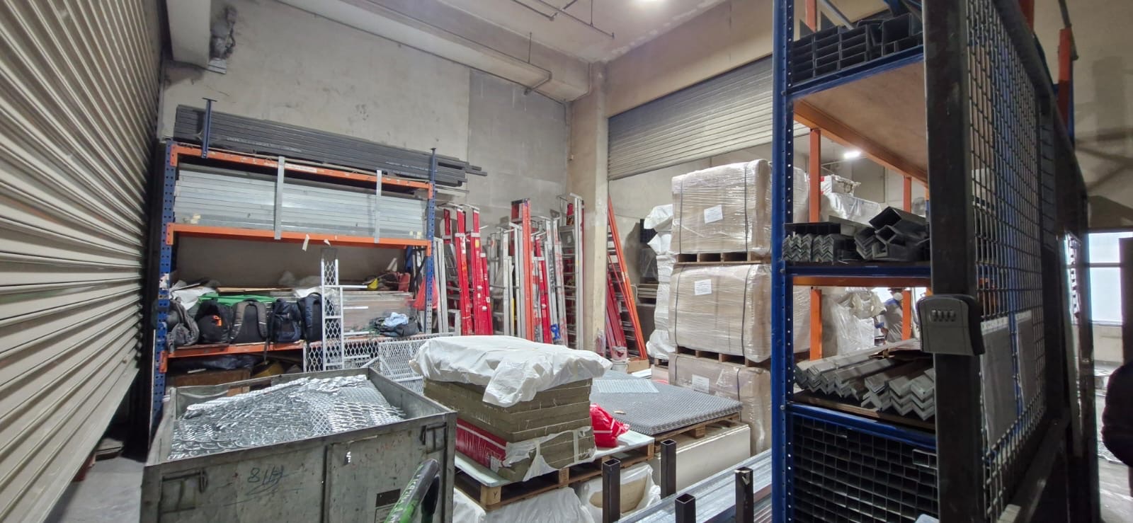 WCEGA Plaza — Industrial (B1) unit in Hillview D23